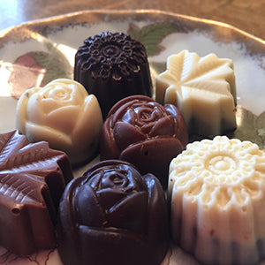 En français: Le fondateur et propriétaire de la compagnie de chocolat «Peace by Chocolate», Tareq Hadhad, a raconté son histoire avec beaucoup d’humour et un grain d’espoir